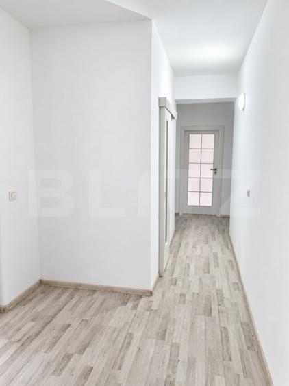 Apartament cu 3 camere decomandat în Independenței