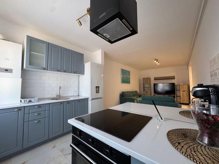 Apartament cu 2 camere decomandat, mobilat în Est