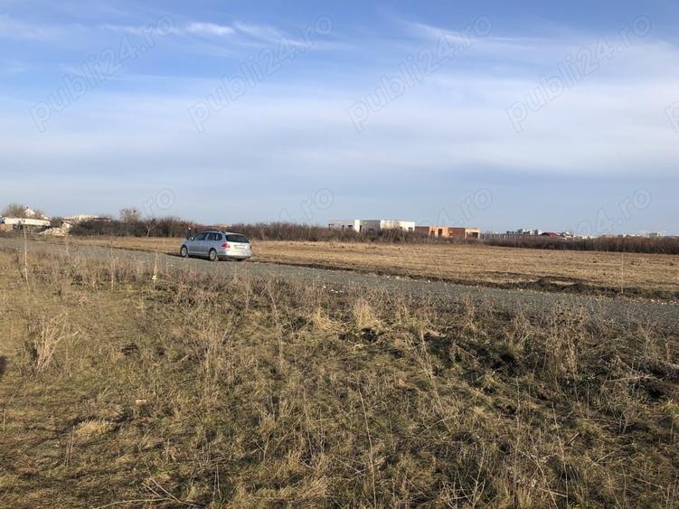Teren de 906 mp, în Nord