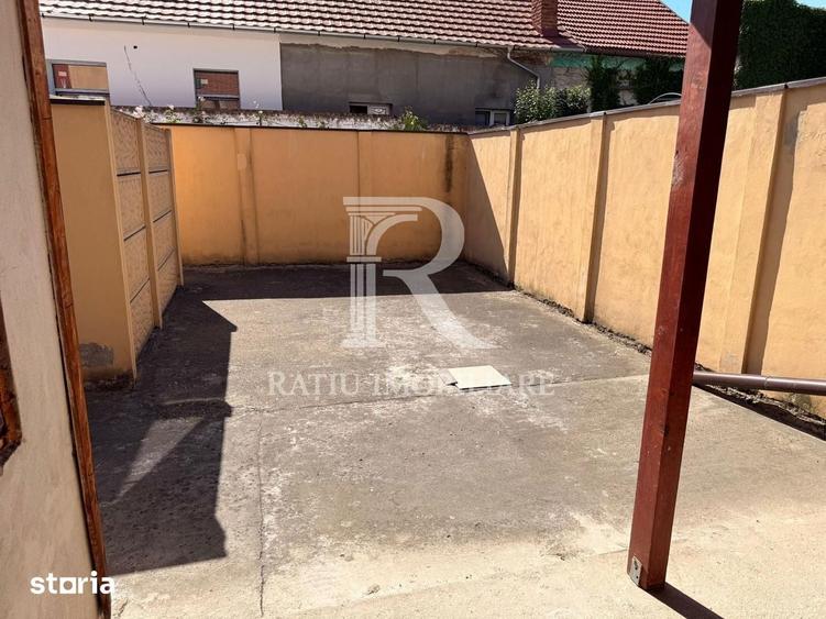 Casă cu 3 camere cu Teren 200 Mp în Central