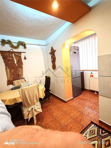 Apartament cu 3 camere decomandat în Unirii Sud