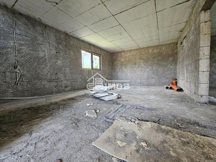 Casă de vânzare în Lazuri – aproape de lacuri, aproape de liniște, de - 3