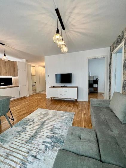 Apartament cu 3 camere semidecomandat în Domenii