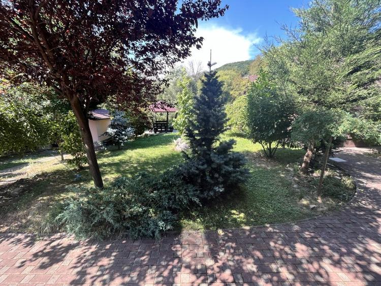 Casă individuală cu 5 camere cu Canalizare în Băile Olănești