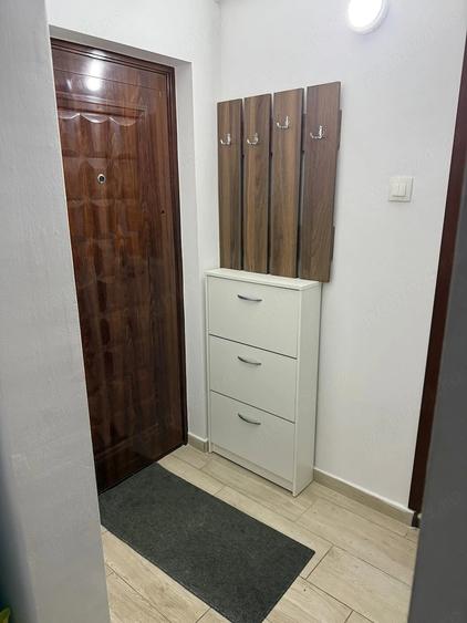 Garsonieră decomandată în Central