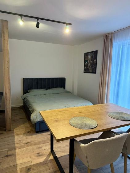 Apartament cu 2 camere decomandat în Ultracentral