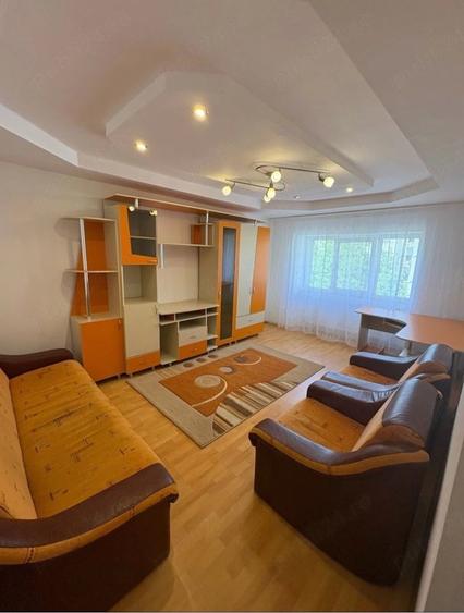 Apartament cu 2 camere decomandat în Steaua