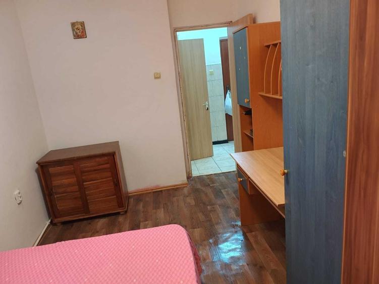 Apartament cu 2 camere decomandat în Radu Negru