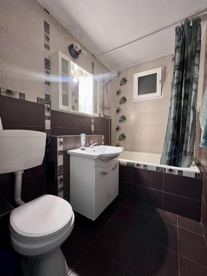 Apartament cu 2 camere semidecomandat, mobilat în Lipovei