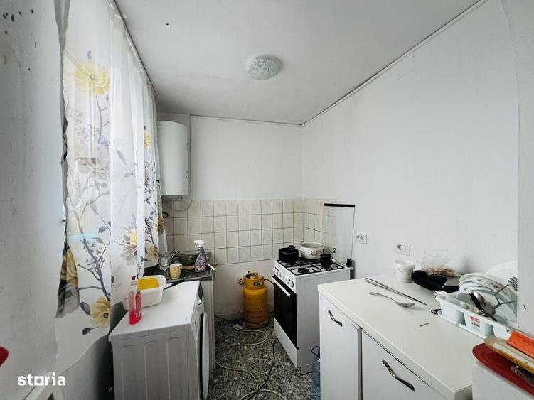 Apartament cu 3 camere decomandat în Giarmata