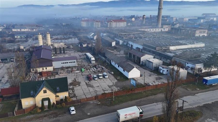 Spațiu industrial, de 4,439 mp, în Vest