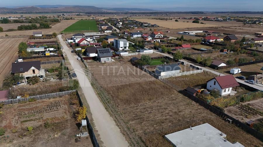 Teren Construcții intravilan de 500 mp, în Hărman