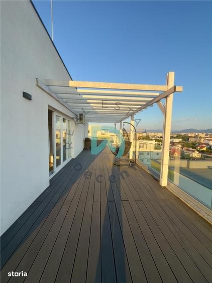 Apartament cu 3 camere în Tractorul