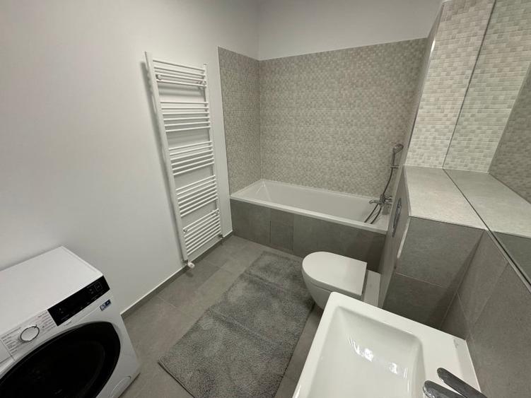 Apartament cu 2 camere semidecomandat, mobilat în Băneasa