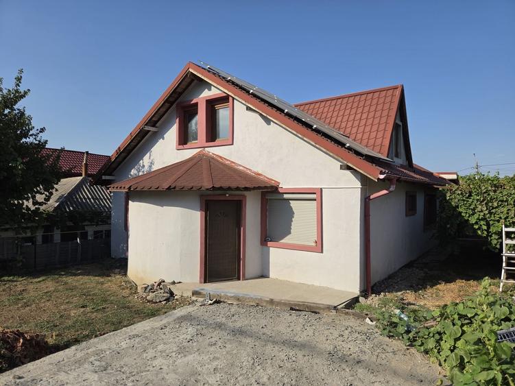 Casă cu 4 camere în Exterior Vest