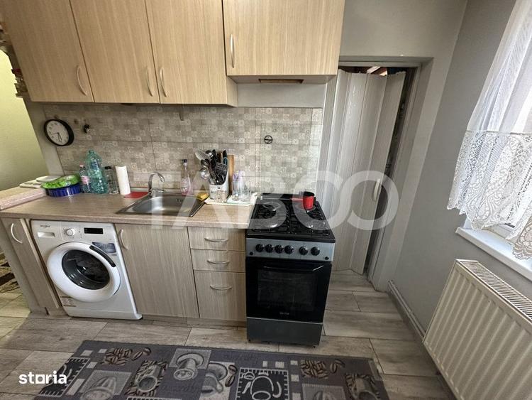 Apartament cu 2 camere semidecomandat, mobilat în Central