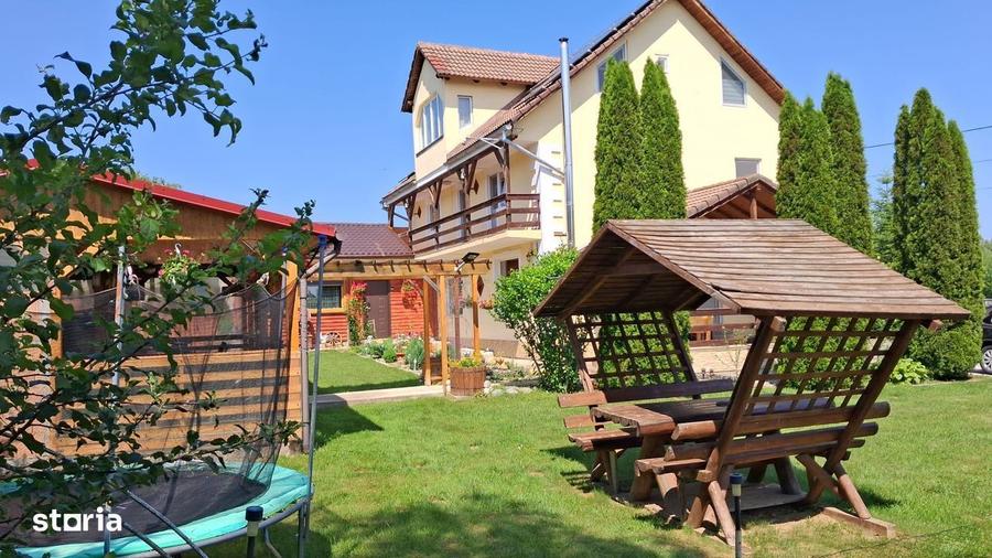 Casă cu 4 camere cu Teren 1200 Mp în Viștișoara