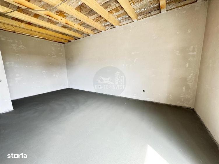 Casă cu 4 camere în Șura Mică