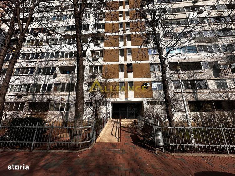 Apartament cu 3 camere în Dristor