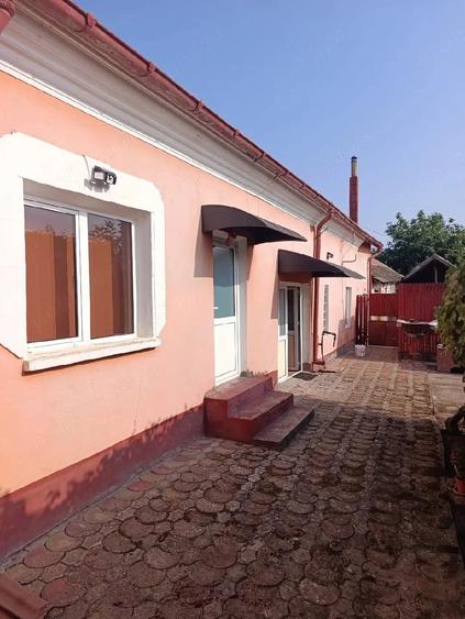 Casă cu Teren 830 Mp în Maglavit