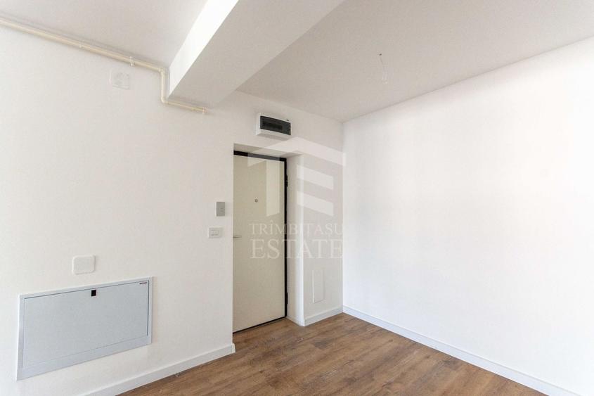 Apartament cu 2 camere semidecomandat în Nord-Est