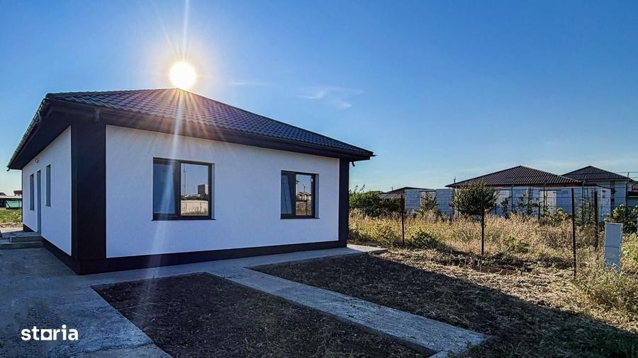 Casă cu 4 camere în Cumpăna
