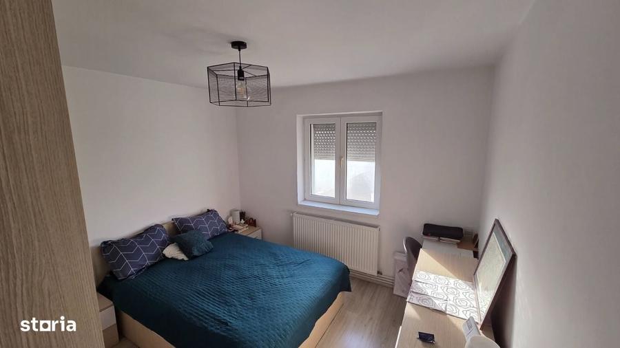 Apartament cu 2 camere decomandat în Gruia