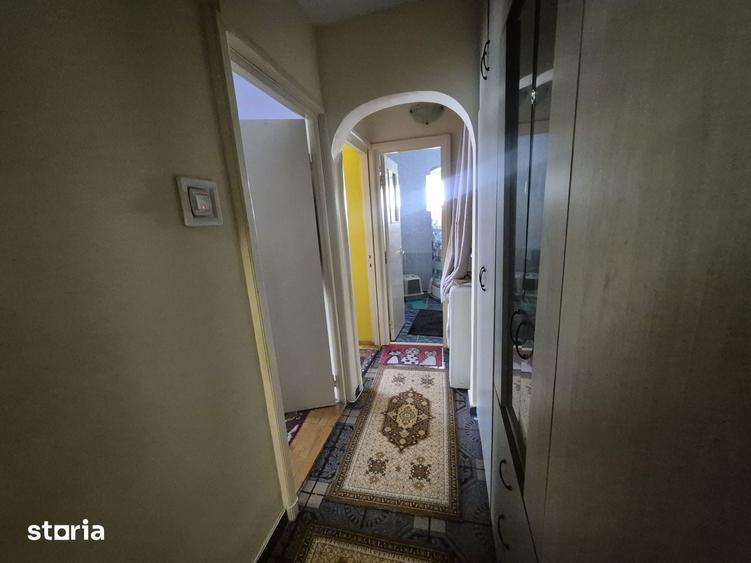 Apartament cu 3 camere în Canta