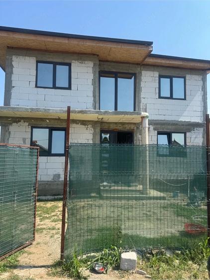 Casă cu Teren 350 Mp în Berceni
