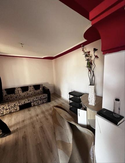 Casă cu 3 camere în Râmnicelu
