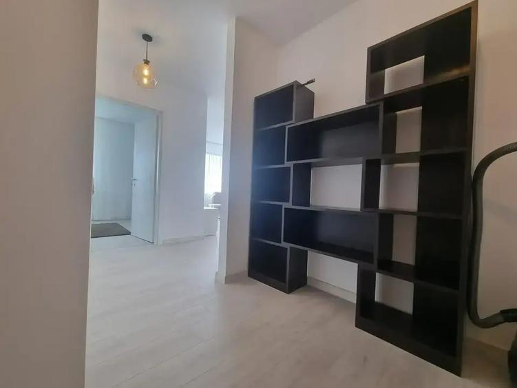 Apartament cu 2 camere decomandat în Exterior Est