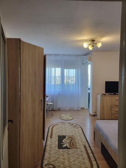 Garsonieră decomandată în Brazda lui Novac