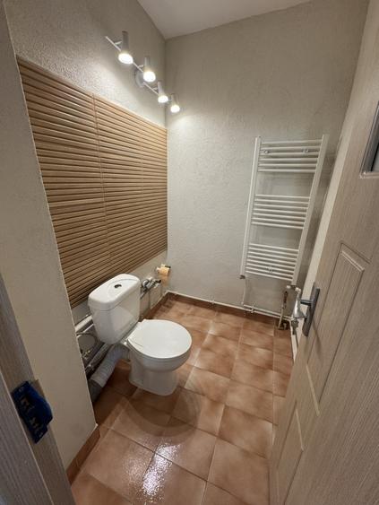 Apartament cu 3 camere decomandat în Democrației