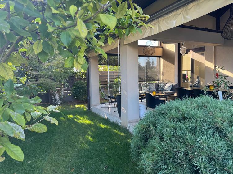 Casă cu 8 camere cu Teren 530 Mp în Pipera