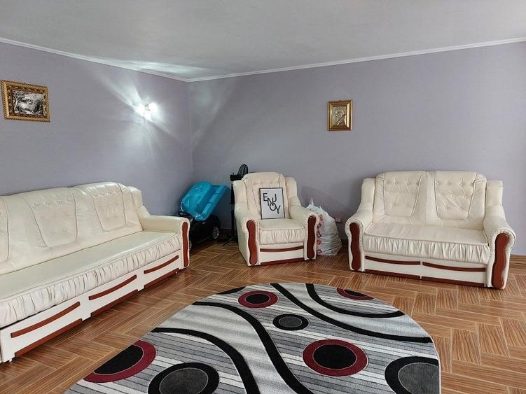Casă individuală cu 6 camere cu Teren 660 Mp în 1 Mai