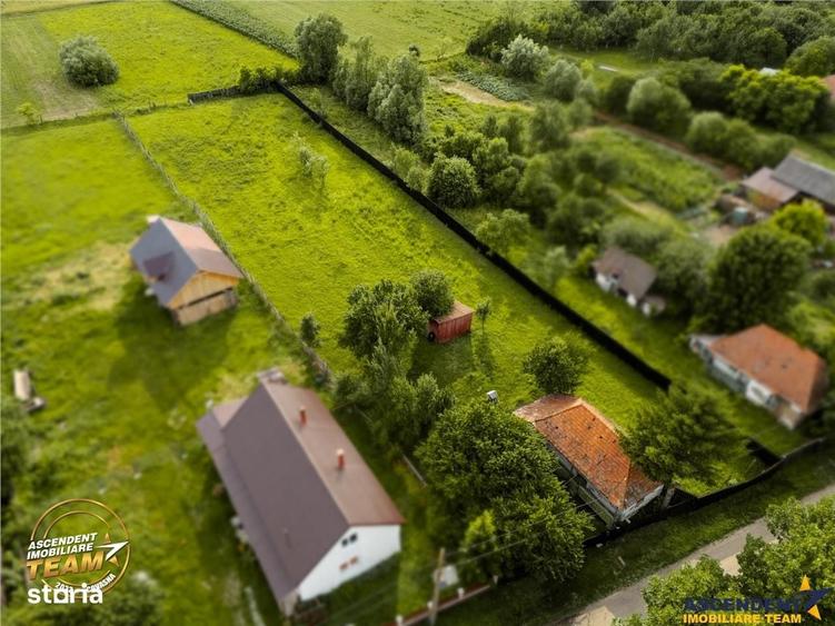 Casă cu 3 camere în Mărcuș