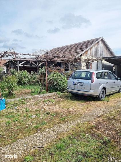 Casă cu 6 camere cu Teren 1439 Mp în Tinca