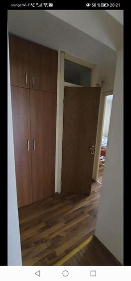 Proprietar, va ofer pentru inchiriere un apartament 3 camere compus di - 5