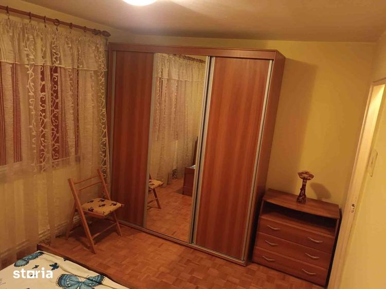 Apartament cu 2 camere semidecomandat în Mioriței