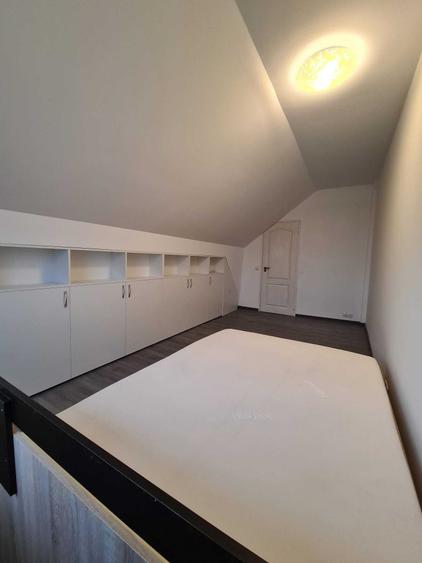 Apartament cu 3 camere decomandat în Ștrand