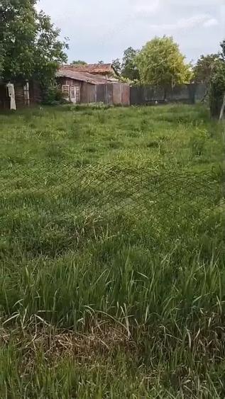 Casă cu 6 camere cu Teren 1400 Mp în Checea