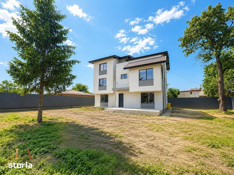 Casă cu 6 camere cu Teren 400 Mp în Domnești
