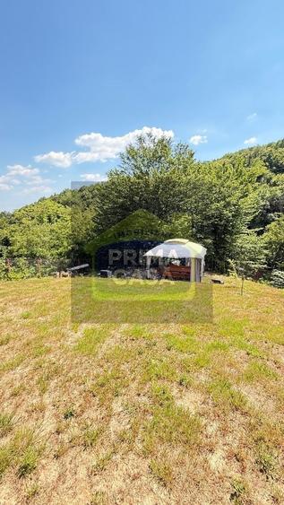 Teren Construcții intravilan de 3434 mp, în Valea Roșie