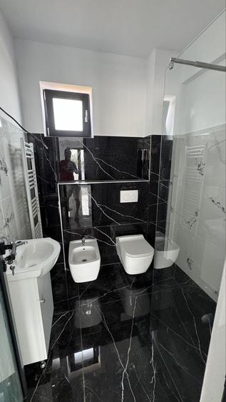 Spațiu comercial, de 160 mp, în Valea Lupului