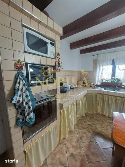 Casă cu 5 camere cu Teren 1600 Mp în Sascut
