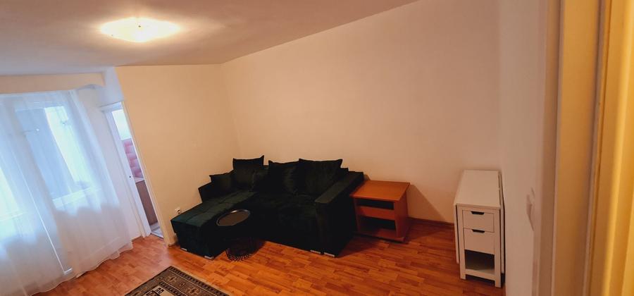 Garsonieră decomandată în Florești
