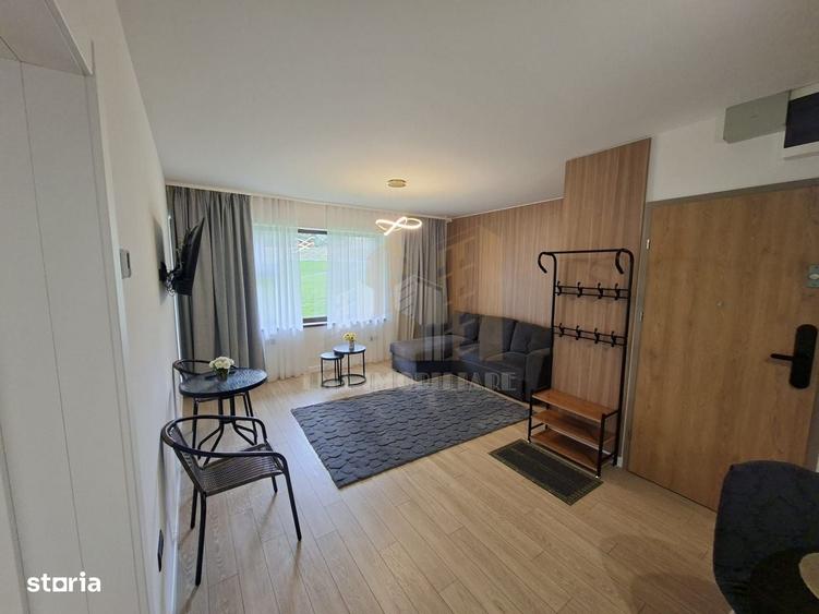 Apartament cu 2 camere decomandat în Poiana Brașov