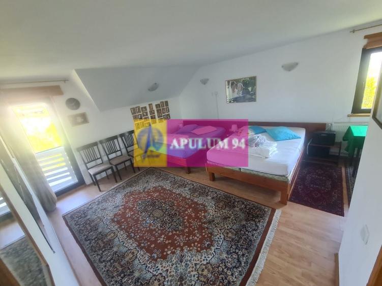 Casă individuală cu 5 camere cu Canalizare în Ghioșești