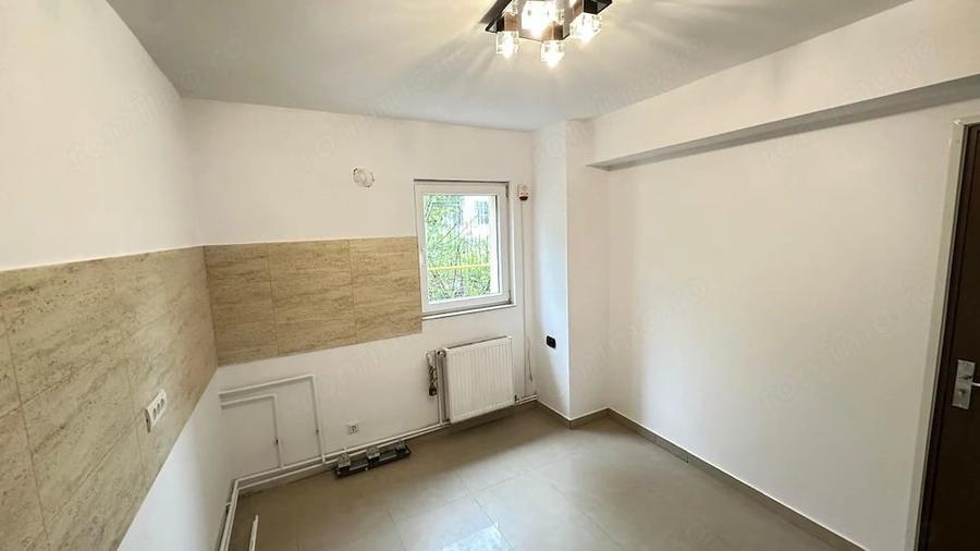 Casă cu 3 camere cu Teren 1397 Mp în Ștefănești