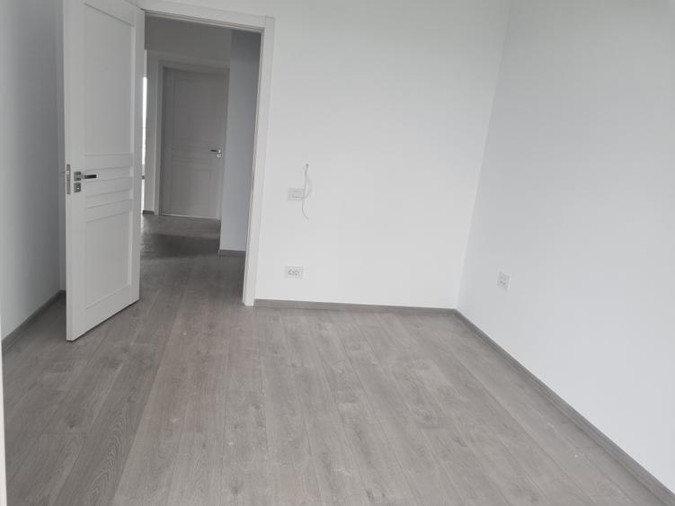 Apartament cu 3 camere decomandat, mobilat în Militari